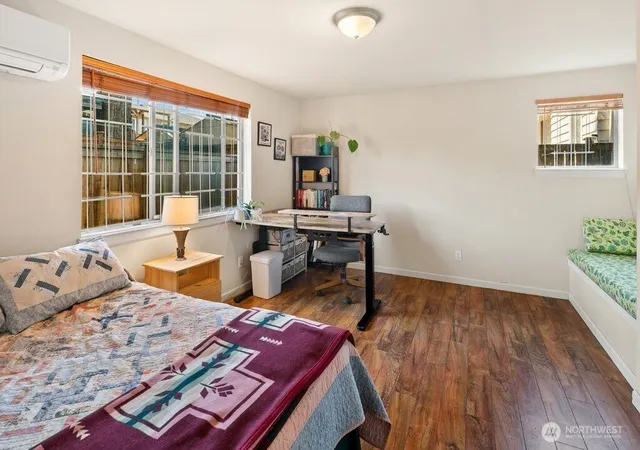 Photo 4 of Townhouse for sale at 4237 S Bozeman St #D, Seattle, WA 98118 | MLS# NWM2567232 | Listing updated on 2026-09-21