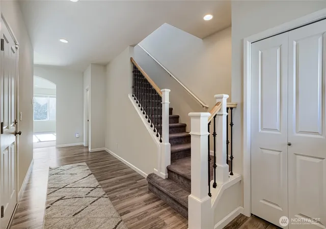 Photo 4 of Single family home for sale at 3220 S 281st Place, Auburn, WA 98001 | MLS# NWM2567242 | Listing updated on 2026-09-23