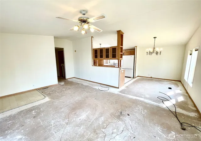 Photo 2 of Manufactured home for sale at 731 Ne Dawson St, College Place, WA 99324 | MLS# NWM2567298 | Listing updated on 2026-09-21