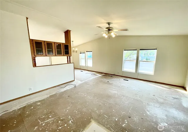 Photo 3 of Manufactured home for sale at 731 Ne Dawson St, College Place, WA 99324 | MLS# NWM2567298 | Listing updated on 2026-09-21