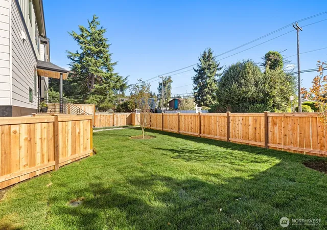 Photo 1 of Condo for sale at 3314 W Dravus Ave, Seattle, WA 98199 | MLS# NWM2567299 | Listing updated on 2026-09-29