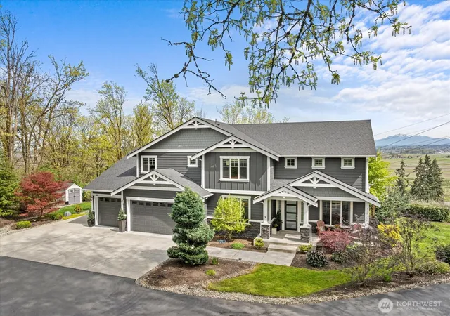 Photo 3 of Single family home for sale at 11733 Seattle Hl Rd, Snohomish, WA 98296 | MLS# NWM2567300 | Listing updated on 2026-10-05