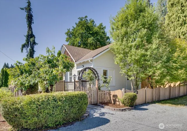 Photo 1 of Condo for sale at 402 W Galena St, Granite Falls, WA 98252 | MLS# NWM2567312 | Listing updated on 2026-09-23