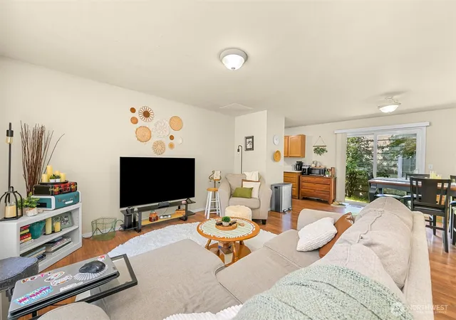 Photo 3 of Sale Pending at 1720 S 6th Street, Mount Vernon, WA 98273 | MLS# NWM2567314 | Listing updated on 2026-09-23