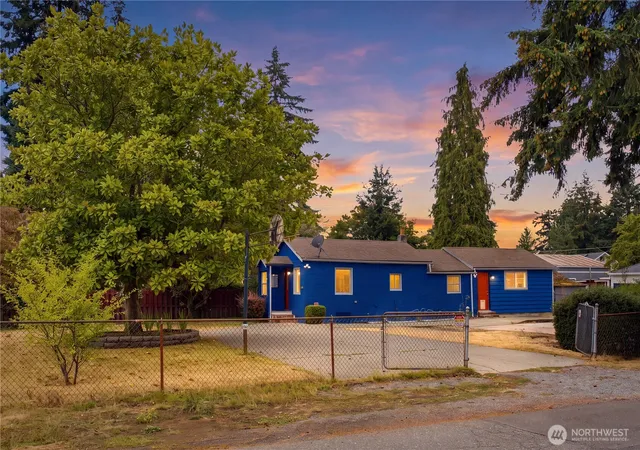 Photo 1 of Single family home for sale at 10409 3rd Avenue Sw, Seattle, WA 98146 | MLS# NWM2567316 | Listing updated on 2026-09-23