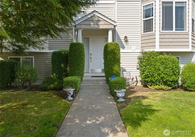 Photo 2 of Sale Pending at 3319 Bali St Ne, Lacey, WA 98516 | MLS# NWM2567321 | Listing updated on 2026-10-01