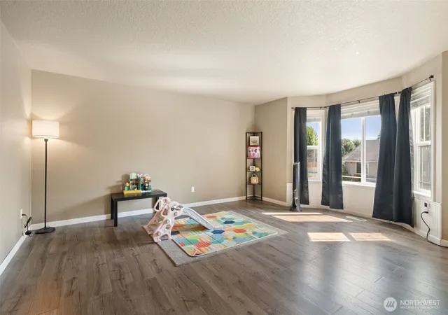Photo 3 of Sale Pending at 3319 Bali St Ne, Lacey, WA 98516 | MLS# NWM2567321 | Listing updated on 2026-10-01