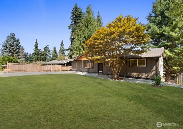 Photo 3 of Single family home for sale at 30420 2nd Ave S, Federal Way, WA 98003 | MLS# NWM2567330 | Listing updated on 2026-09-24