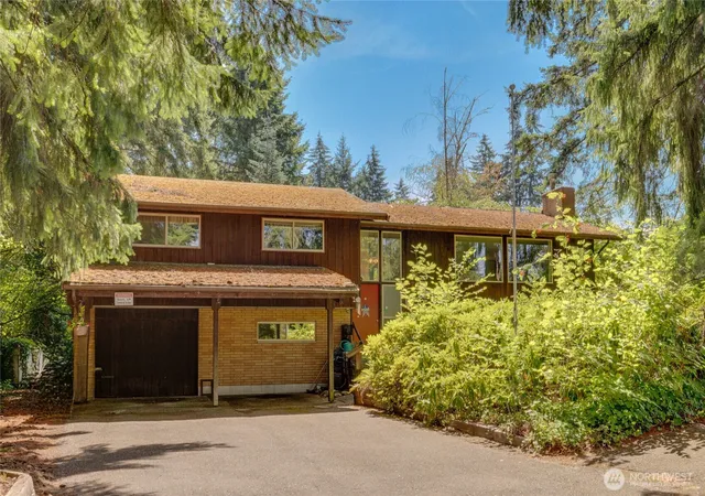 Photo 1 of Single family home for sale at 2118 80th Street E, Tacoma, WA 98404 | MLS# NWM2567338 | Listing updated on 2026-09-28