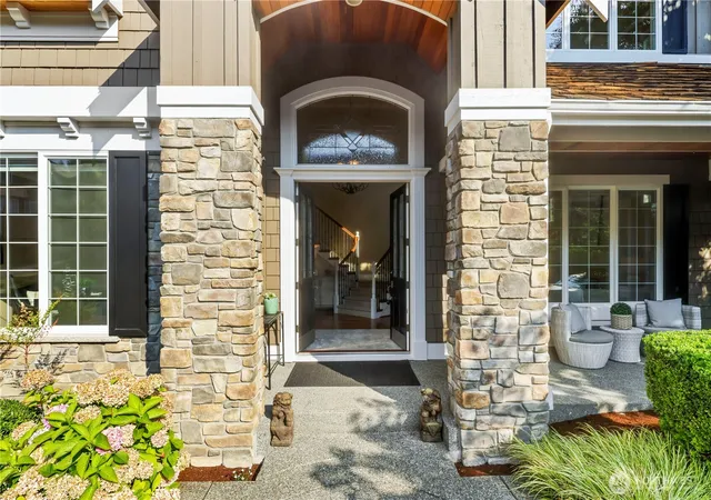 Photo 2 of Sale Pending at 23270 Se 51st Place, Issaquah, WA 98029 | MLS# NWM2567369 | Listing updated on 2026-09-22