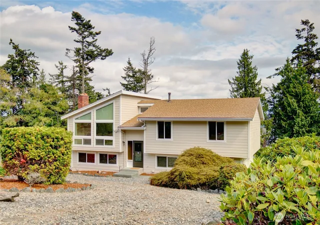Photo 1 of Single family home for sale at 7565 Crescent Ln, Anacortes, WA 98221 | MLS# NWM2567372 | Listing updated on 2026-09-22