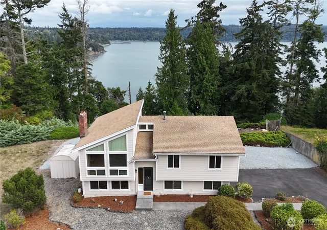 Photo 3 of Single family home for sale at 7565 Crescent Ln, Anacortes, WA 98221 | MLS# NWM2567372 | Listing updated on 2026-09-22