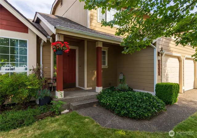 Photo 3 of Single family home for sale at 21715 43rd Avenue Ct E, Spanaway, WA 98387 | MLS# NWM2567394 | Listing updated on 2026-09-29