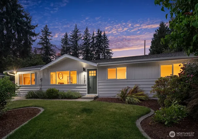 Photo 2 of Sale Pending at 14434 83rd Place Ne, Kirkland, WA 98034 | MLS# NWM2567399 | Listing updated on 2026-10-26