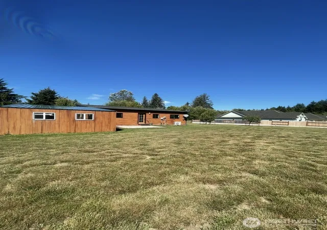 Photo 4 of Single family home for sale at 2601 & 2611 S Frk Rd, Raymond, WA 98577 | MLS# NWM2567411 | Listing updated on 2026-09-30