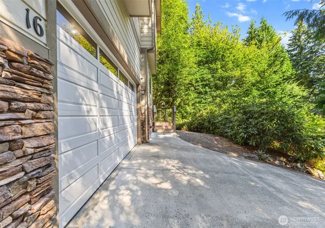 Photo 2 of Sale Pending at 16 Plum Ln, Bellingham, WA 98229 | MLS# NWM2567419 | Listing updated on 2026-09-28