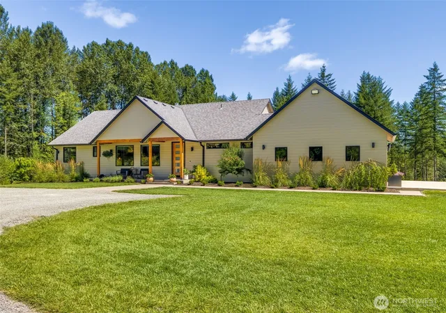Photo 3 of Single family home for sale at 31503 Ne Parcel Ave, Yacolt, WA 98675 | MLS# NWM2567427 | Listing updated on 2026-09-24