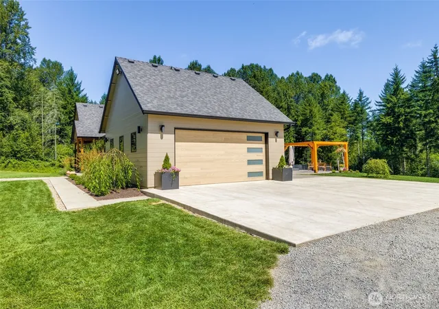 Photo 3 of Single family home for sale at 31503 NE Parcel Ave, Yacolt, WA 98675 | MLS# NWM2567427 | Listing updated on 2026-09-24