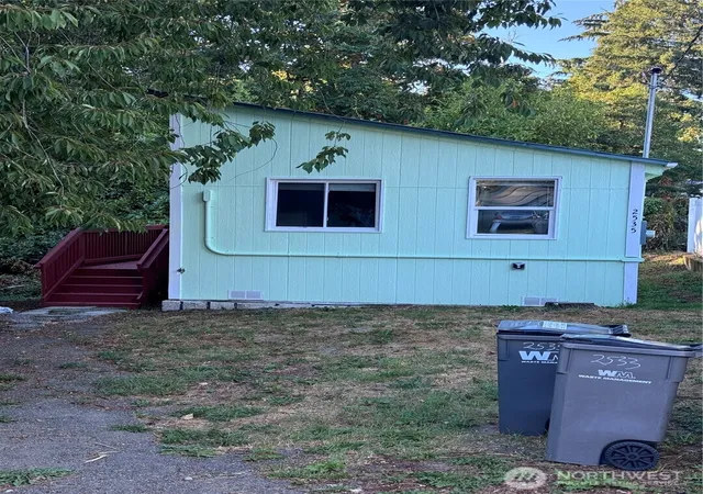 Photo 4 of House for sale at 2533 E 3rd Street, Port Orchard, WA 98366 | MLS# NWM2567429 | Listing updated on 2026-09-23