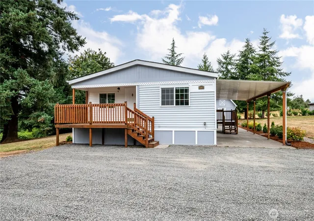 Photo 2 of Manufactured home for sale at 1067 Spirit Lake Hwy, Castle Rock, WA 98611 | MLS# NWM2567430 | Listing updated on 2026-09-23