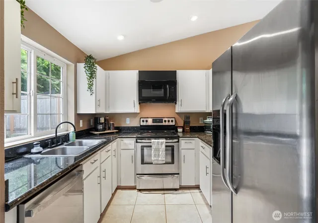 Photo 3 of Single family home for sale at 22926 Se 280th Place, Maple Valley, WA 98038 | MLS# NWM2567444 | Listing updated on 2026-09-30