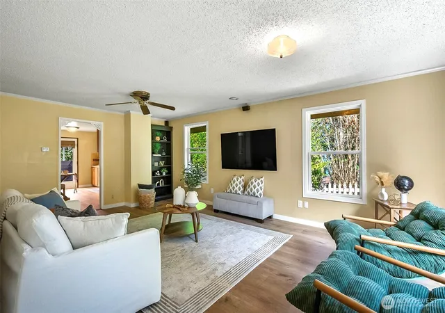 Photo 4 of Single family home for sale at 326 Ave I, Snohomish, WA 98290 | MLS# NWM2567446 | Listing updated on 2026-09-29