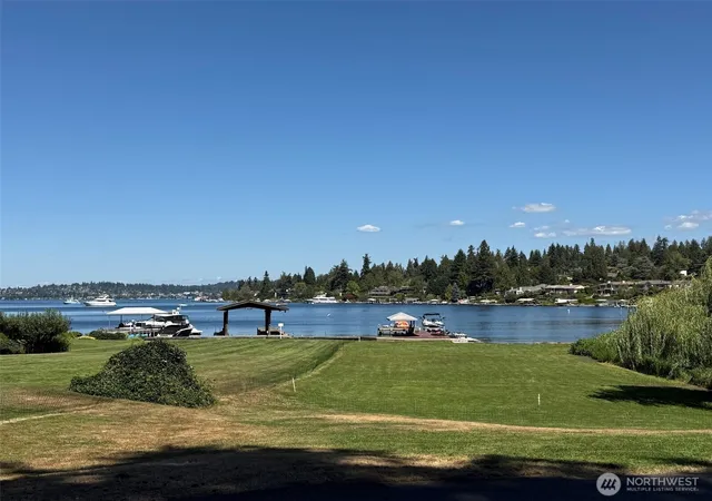 Photo 3 of Single family home for sale at 3216 Hunts Point Rd, Hunts Point, WA 98004 | MLS# NWM2567468 | Listing updated on 2026-09-23