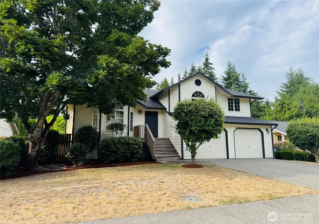 Photo 1 of Single family home for sale at 14116 Se 188th Way, Renton, WA 98058 | MLS# NWM2567482 | Listing updated on 2026-09-23