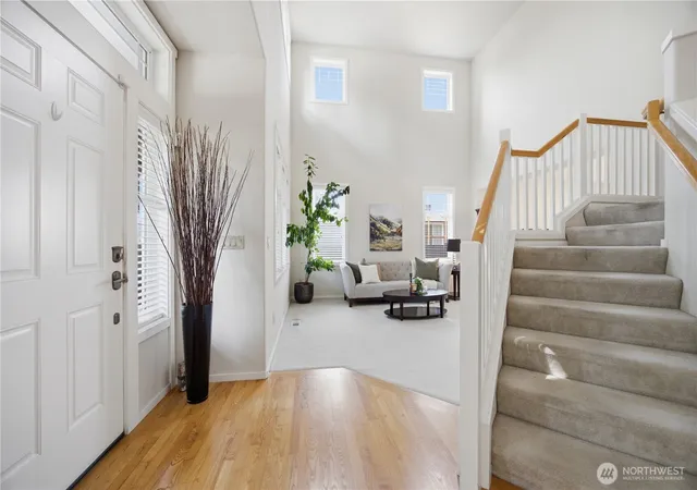 Photo 4 of Single family home for sale at 1708 NE 26th Place, Renton, WA 98056 | MLS# NWM2567484 | Listing updated on 2026-09-21