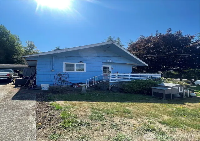 Photo 1 of Contingent at 1323 Morris St, Raymond, WA 98577 | MLS# NWM2567487 | Listing updated on 2026-09-23