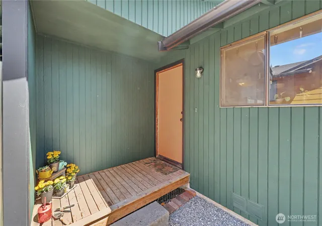 Photo 3 of Sale Pending at 823 W 15th Street, Port Angeles, WA 98363 | MLS# NWM2567494 | Listing updated on 2026-09-20