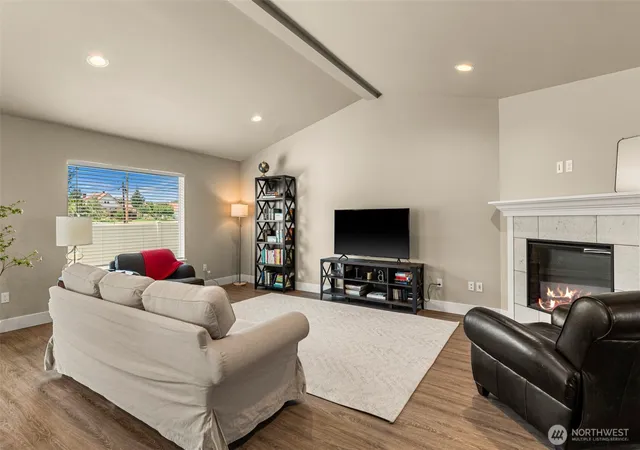 Photo 4 of Single family home for sale at 12 Emma Dr, Wenatchee, WA 98801 | MLS# NWM2567495 | Listing updated on 2026-09-23