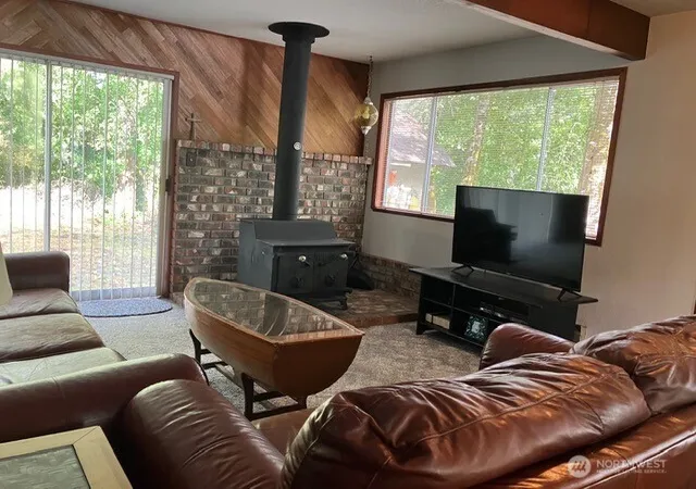 Photo 4 of Single family home for sale at 968 Camoko Ct SE, Ocean Shores, WA 98569 | MLS# NWM2567555 | Listing updated on 2026-09-23