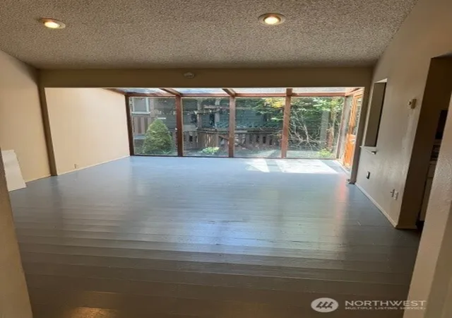 Photo 4 of Townhouse for sale at 1500 Lake Park Dr SW #21, Tumwater, WA 98512 | MLS# NWM2567562 | Listing updated on 2026-09-29
