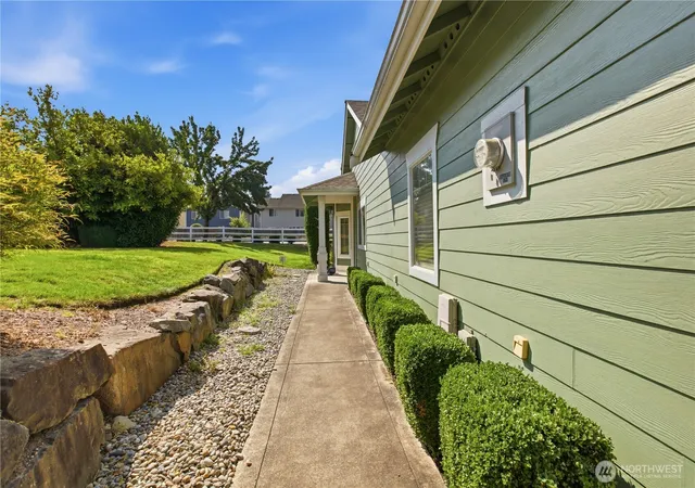 Photo 3 of Condo for sale at 10700 SE 260th Street #A101, Kent, WA 98030 | MLS# NWM2567571 | Listing updated on 2026-09-22