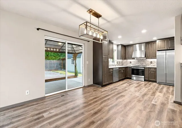 Photo 3 of Single family home for sale at 919 NW 11th Avenue, Battle Ground, WA 98604 | MLS# NWM2567597 | Listing updated on 2026-09-29