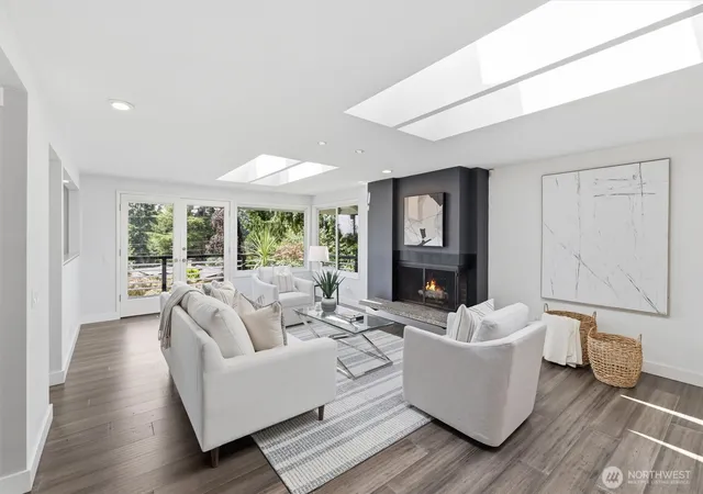 Photo 3 of Single family home for sale at 4802 111th Avenue Ne, Kirkland, WA 98033 | MLS# NWM2567616 | Listing updated on 2026-09-24