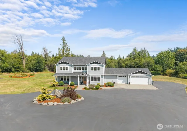 Photo 2 of Contingent at 11010 Salmon Crk Ln Sw, Olympia, WA 98512 | MLS# NWM2567619 | Listing updated on 2026-09-23