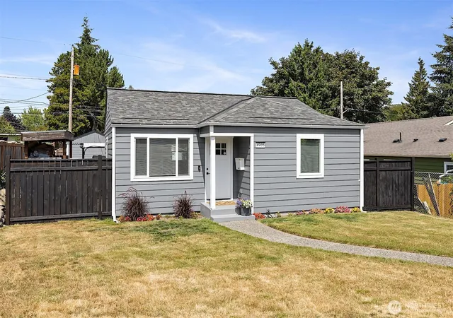 Photo 1 of Single family home for sale at 4905 N 30th Street, Tacoma, WA 98407 | MLS# NWM2567645 | Listing updated on 2026-10-01