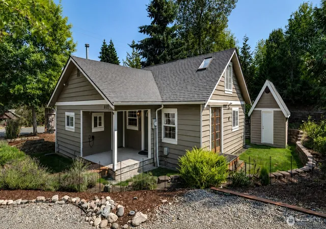 Photo 2 of Single family home for sale at 8183 Ne 165th Street, Kenmore, WA 98028 | MLS# NWM2567652 | Listing updated on 2026-09-19