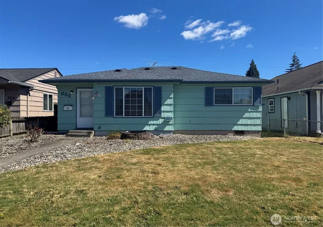 Photo 1 of Sale Pending at 352 28th Avenue, Longview, WA 98632 | MLS# NWM2567659 | Listing updated on 2026-09-20