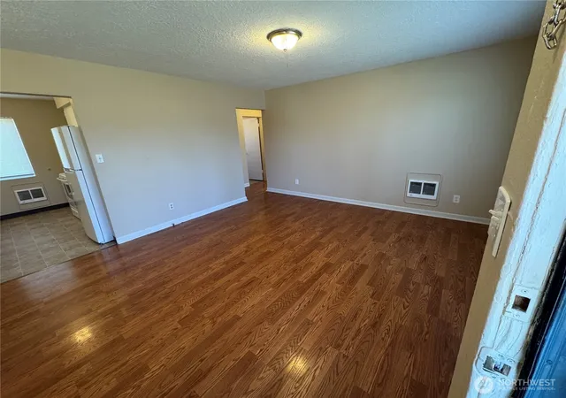 Photo 2 of Sale Pending at 352 28th Avenue, Longview, WA 98632 | MLS# NWM2567659 | Listing updated on 2026-09-20