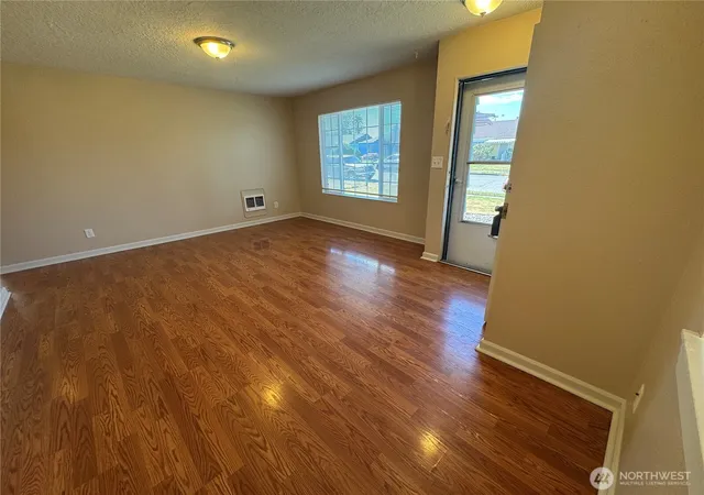 Photo 3 of Sale Pending at 352 28th Avenue, Longview, WA 98632 | MLS# NWM2567659 | Listing updated on 2026-09-20
