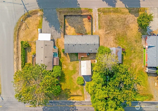 Photo 2 of Manufactured home for sale at 4548 Orcas Way, Ferndale, WA 98248 | MLS# NWM2567673 | Listing updated on 2026-09-23