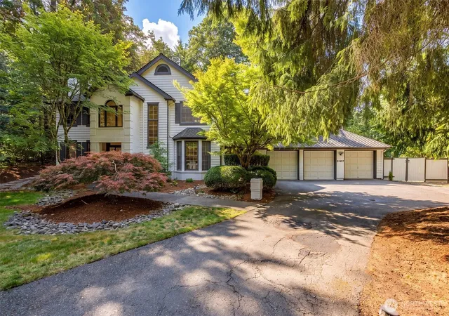 Photo 1 of Single family home for sale at 21517 Ne 143rd Pl, Woodinville, WA 98077 | MLS# NWM2567700 | Listing updated on 2026-10-01