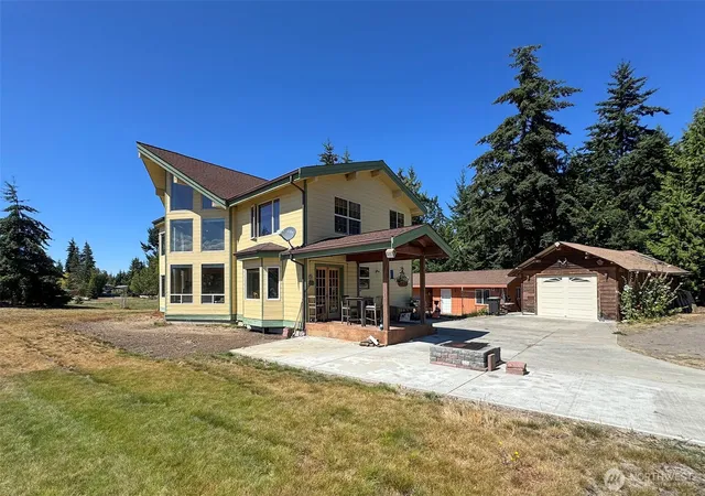 Photo 4 of Single family home for sale at 114 Blackberry Ln, Port Angeles, WA 98362 | MLS# NWM2567702 | Listing updated on 2026-09-23