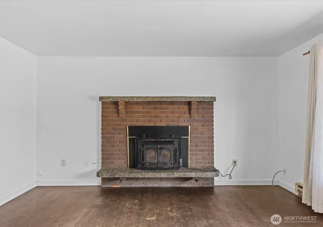 Photo 3 of Sale Pending at 1416 112th Street SE, Everett, WA 98204 | MLS# NWM2567704 | Listing updated on 2026-09-25