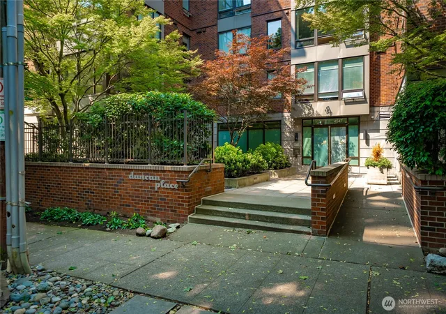 Photo 4 of Condo for sale at 4547 8th Avenue NE #504, Seattle, WA 98105 | MLS# NWM2567706 | Listing updated on 2026-09-22