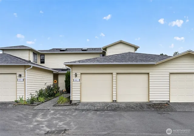 Photo 1 of Townhouse for sale at 25028 110th Avenue Se #C, Kent, WA 98030 | MLS# NWM2567721 | Listing updated on 2026-09-20