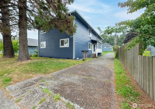 Multi family home for sale at 2821 Simpson Ave, Hoquiam, WA 98550 | MLS# NWM2567739